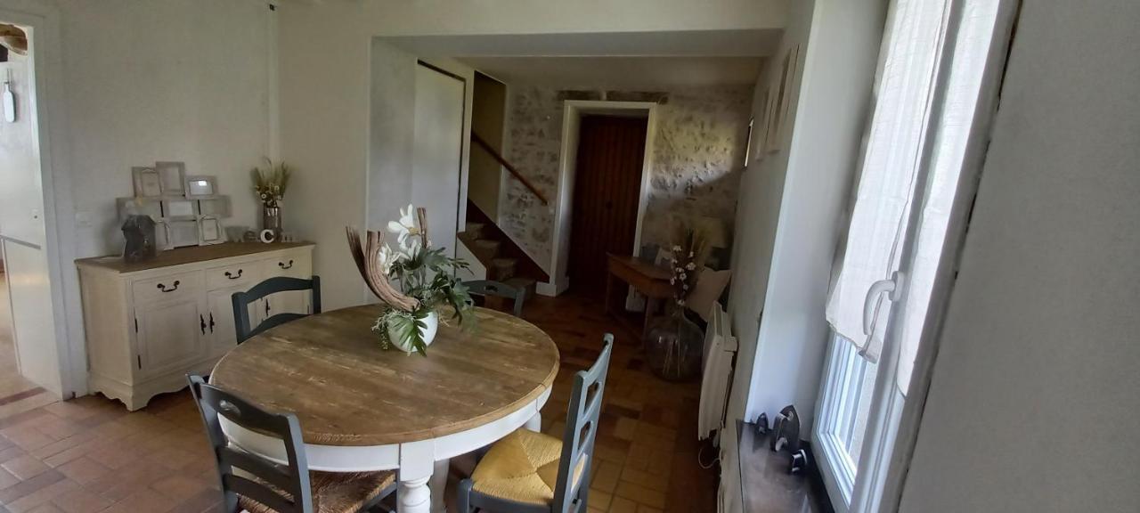 La Maison Josnes De Mady Exteriör bild